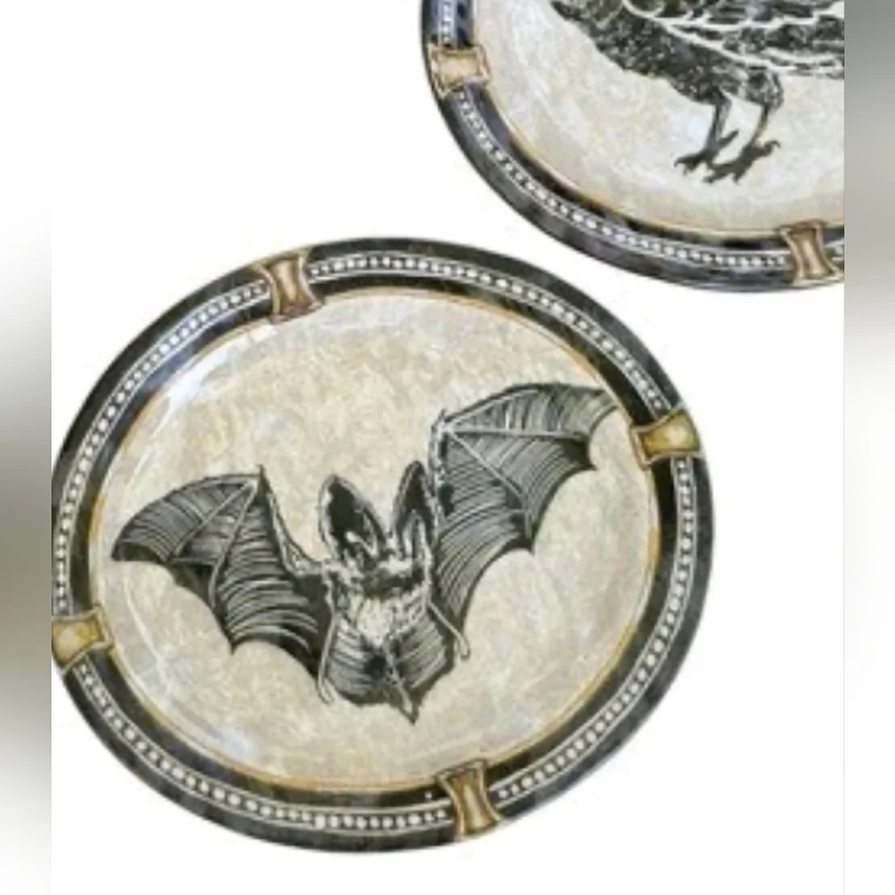 Williams Sonoma Halloween Medallion Plates Set of 4 Skull Raven Snake Bat NIB